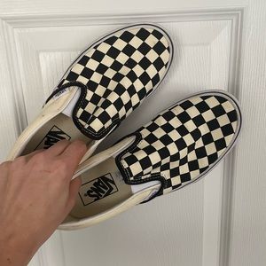 Classic Slip-On Checkerboard Shoe Women’s 7 or Men’s 5.5